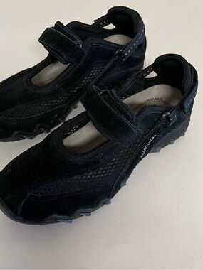 Allrounder Black Suede & Laser Cut Mary Jane Active Shoes size 6